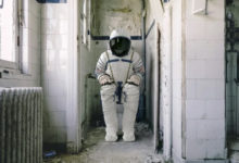 Фото - В какой туалет будут ходить будущие жители Луны?