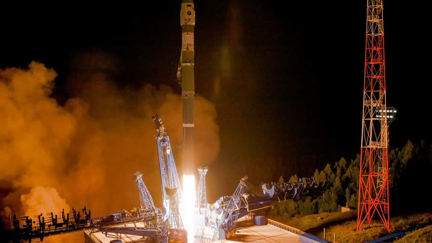 Фото - Ракета «Союз-2.1б» со спутником ГЛОНАСС-К стартовала с космодрома Плесецк