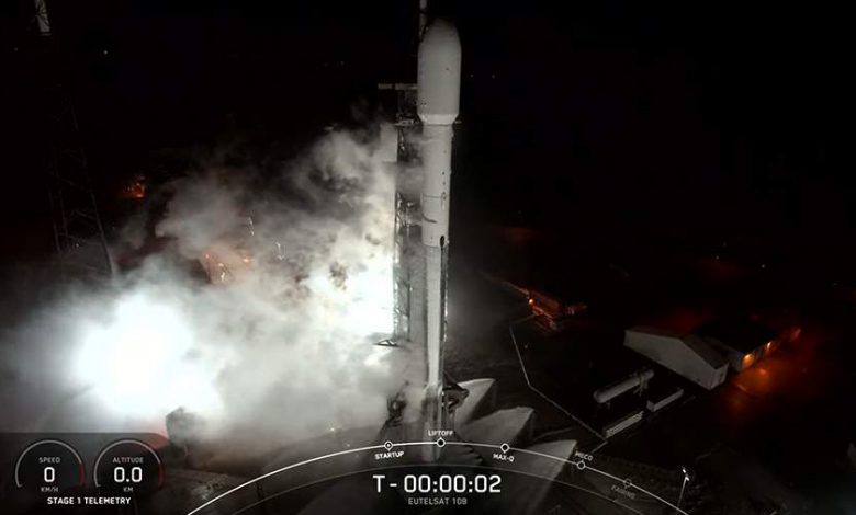 Фото - Ракета компании SpaceX вывела на орбиту спутник связи Eutelsat 10B